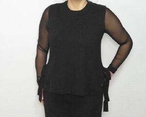 pull sans manches avec cordon.