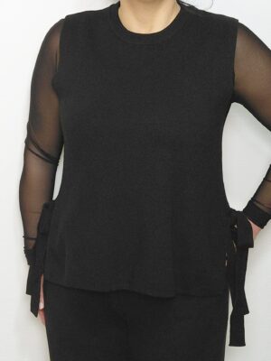 pull sans manches avec cordon.