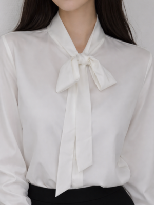 chemise col noeud.