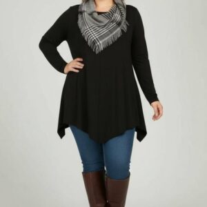 tunique avec foulard intégré.